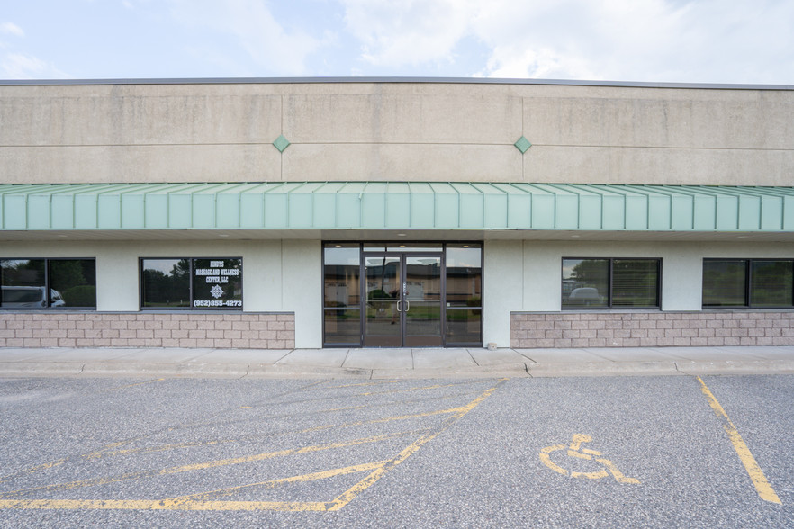 1215 N 7th St, Lake City, MN for sale - Building Photo - Image 3 of 27