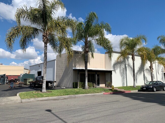 More details for 2851 E White Star Ave, Anaheim, CA - Industrial for Lease