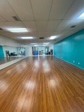 7101-7225 W Oakland Park Blvd, Lauderhill, FL à louer Photo intérieure- Image 2 de 5