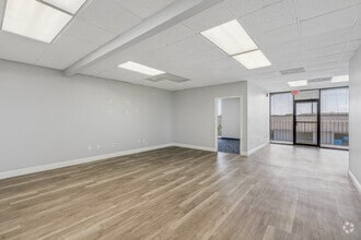 7041 Grand National Dr, Orlando, FL for lease Interior Photo- Image 2 of 4