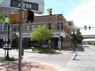Plus de détails pour 801 E Main St, Richmond, IN - Commerce de détail à vendre
