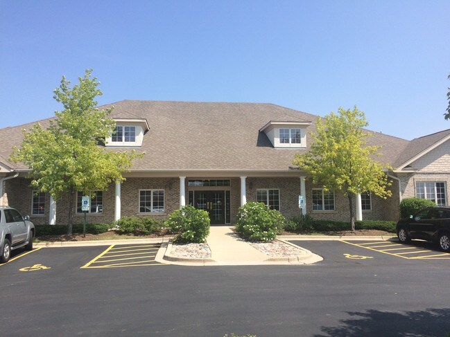 Plus de détails pour 3 Executive Ct, South Barrington, IL - Bureau à vendre