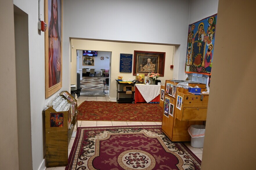 2715-2725 22nd St NE, Washington, DC à vendre - Hall d’entrée - Image 3 de 21