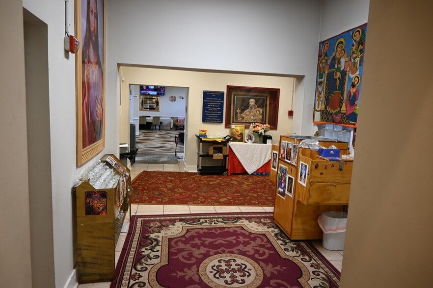 2715-2725 22nd St NE, Washington, DC for sale - Lobby - Image 3 of 21