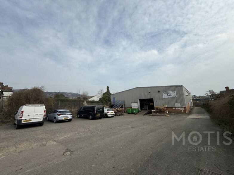218 Dover Rd, Folkestone for sale - Building Photo - Image 1 of 1