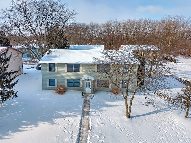 2201 Sturdy Rd, Valparaiso, IN for sale - Building Photo - Image 3 of 29