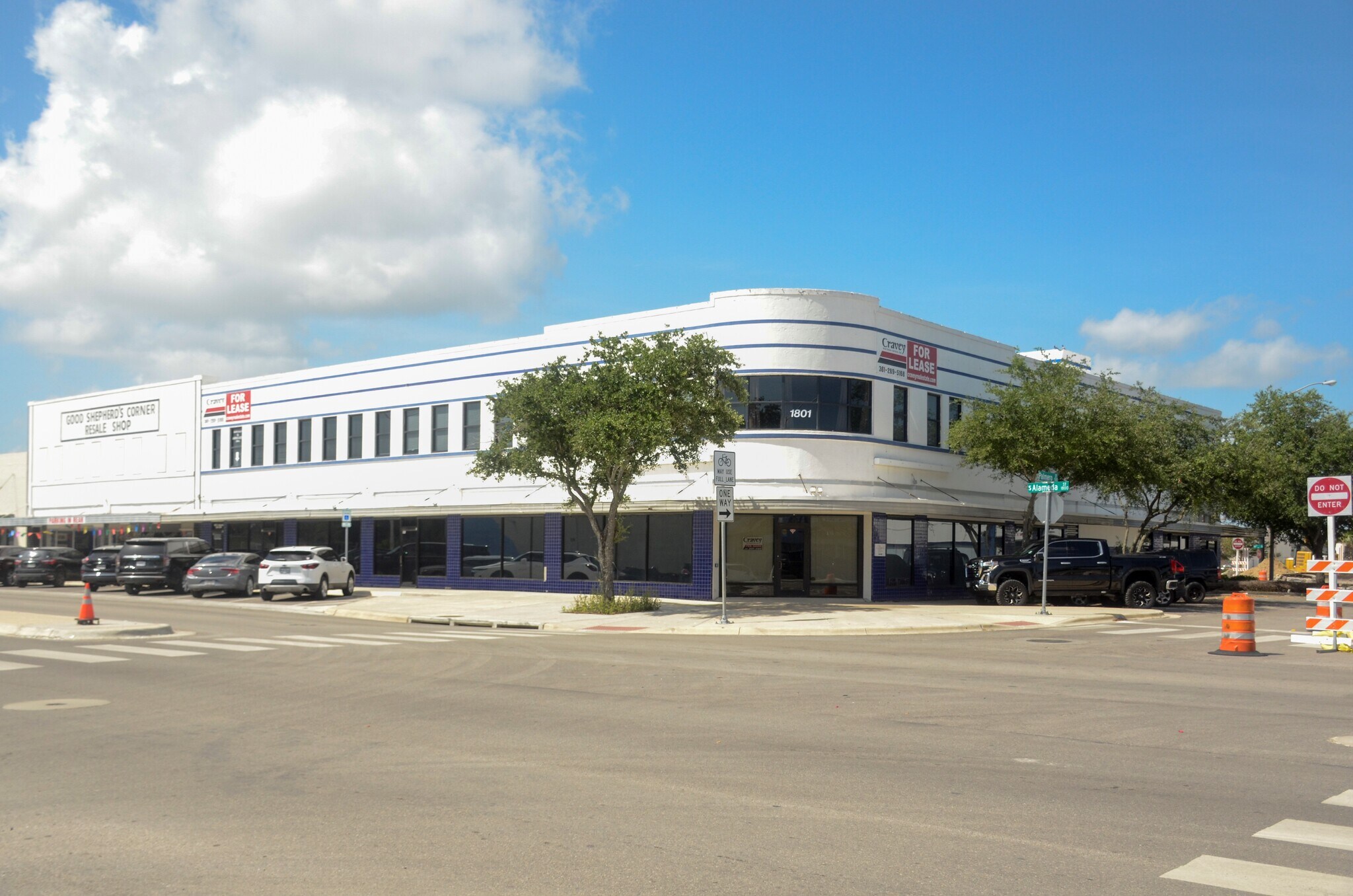 1712 S Staples St, Corpus Christi, TX for lease Primary Photo- Image 1 of 10