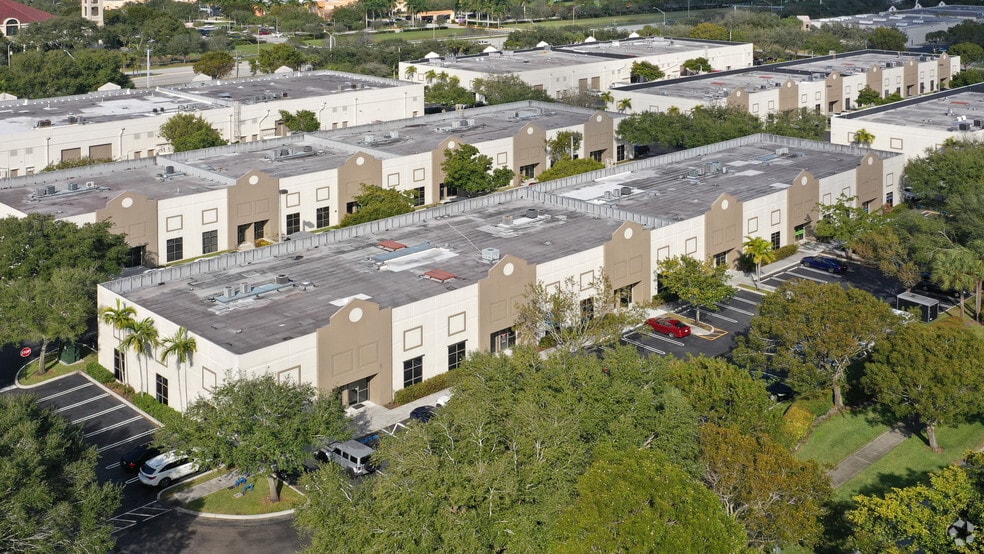 12233 SW 55th St, Cooper City, FL for lease - Primary Photo - Image 1 of 10
