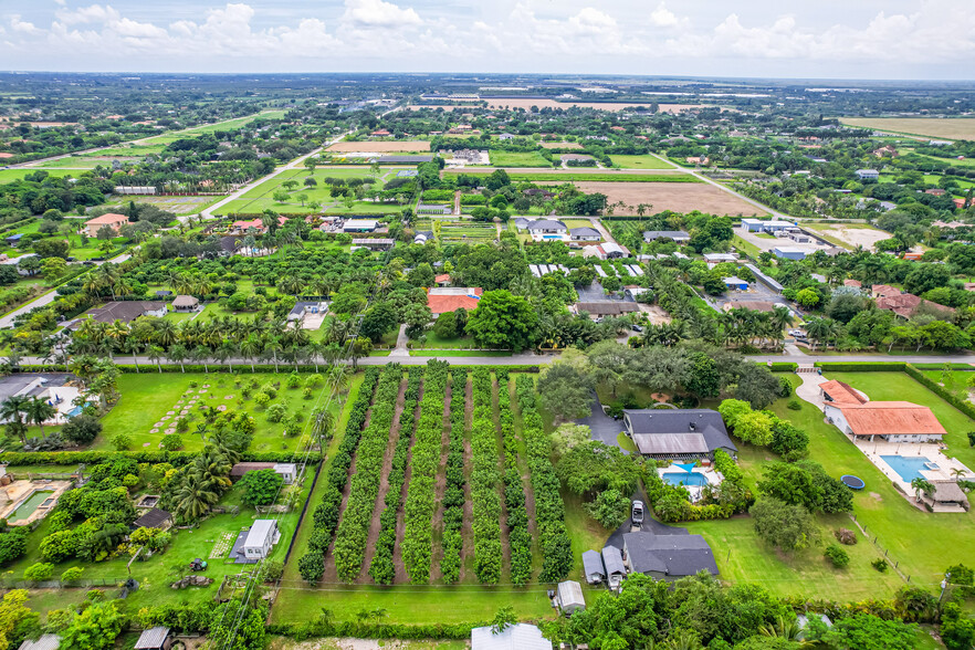 SW 236th Ave, Homestead, FL à vendre - Photo du b timent - Image 3 de 12