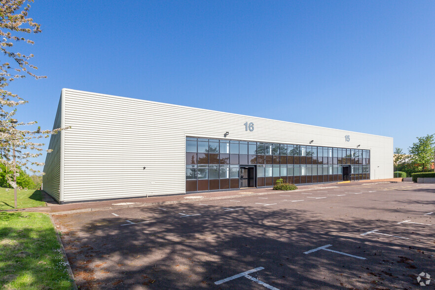 Peverel Dr, Milton Keynes for lease - Primary Photo - Image 1 of 6