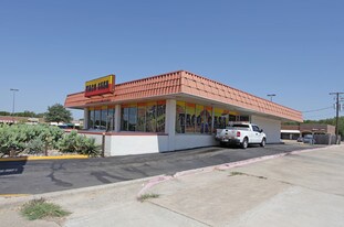 6441 Watauga Rd, Watauga TX - Drive Through Restaurant