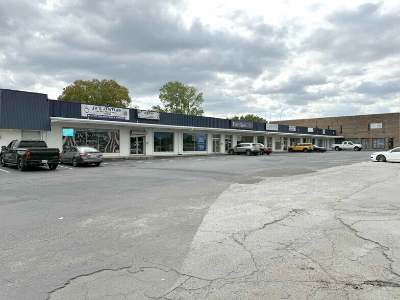 1815 6th Ave SE, Decatur, AL à louer - Photo du bâtiment - Image 3 de 6