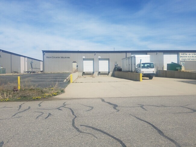 Plus de détails pour 4117 S Valley Dr, Longmont, CO - Industriel à louer