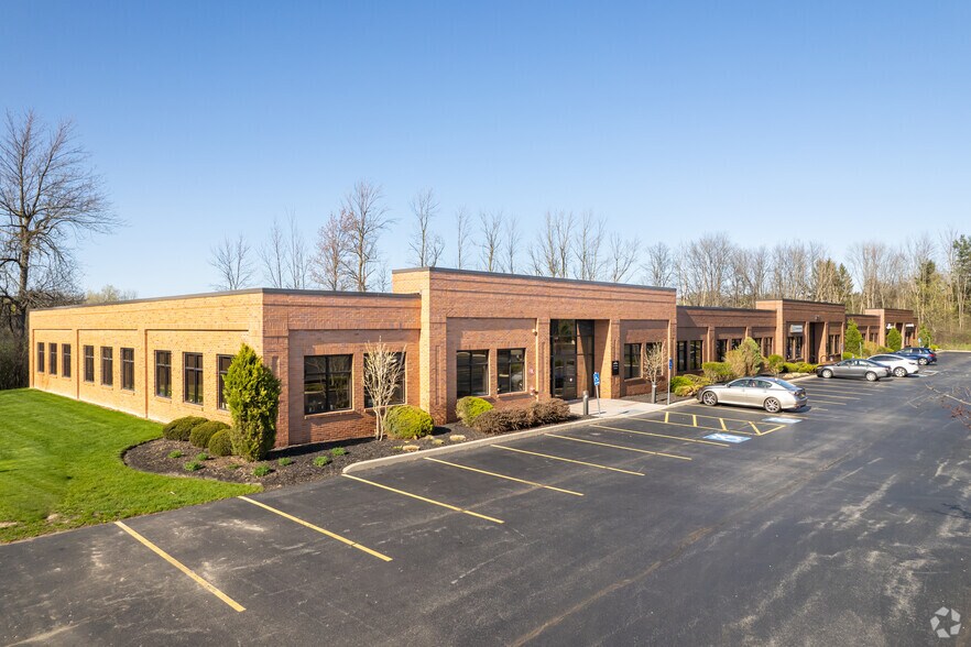 1892 Winton Rd S, Rochester, NY for lease - Primary Photo - Image 1 of 11