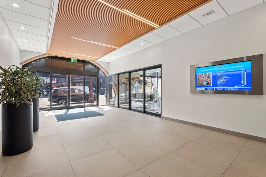 2480 Mission St, San Francisco, CA à louer - Photo du bâtiment - Image 3 de 18