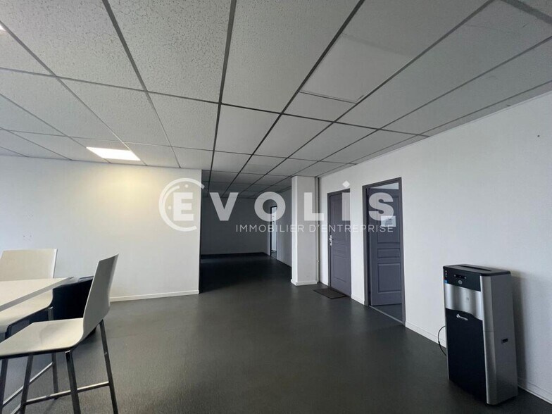 Office in Ris-Orangis for sale - Interior Photo - Image 3 of 29
