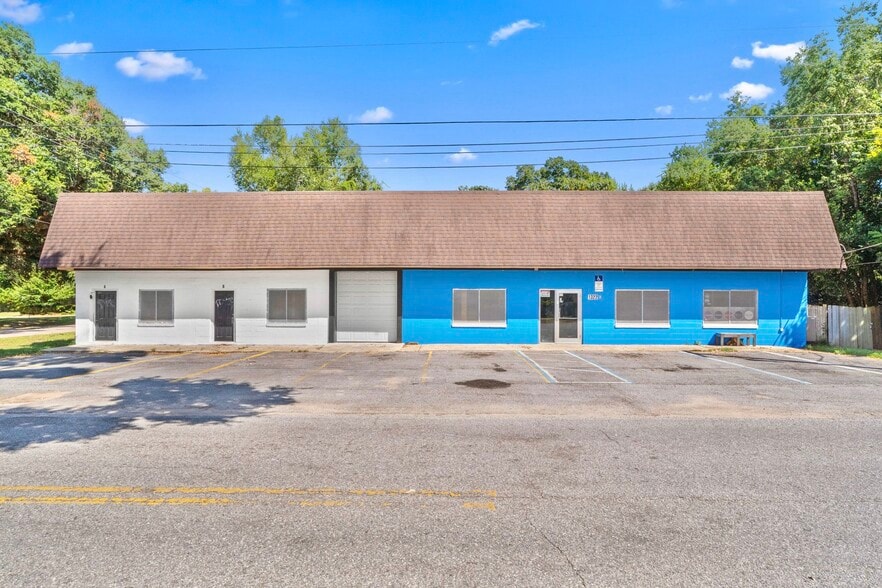 1322 N 61st Ave, Pensacola, FL for sale - Primary Photo - Image 1 of 47