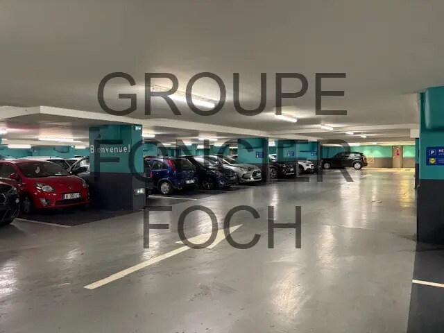 Flex dans Lyon à louer - Photo du bâtiment - Image 2 de 3