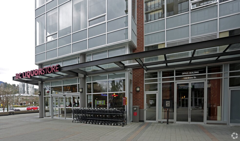 130 Brew St, Port Moody, BC à louer - Photo du bâtiment - Image 3 de 6