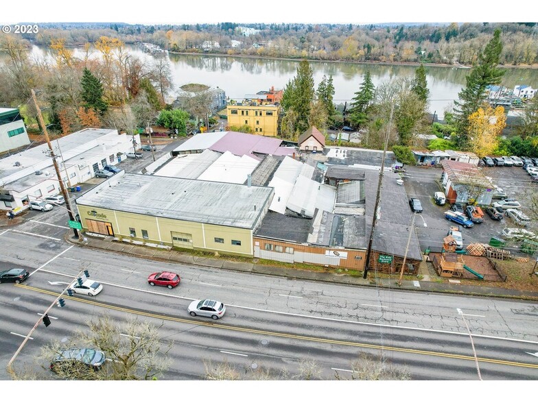 7400 S Macadam Ave, Portland, OR for sale - Building Photo - Image 1 of 1