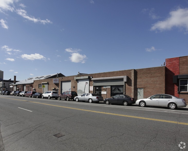 386 3rd Ave, Brooklyn, NY for lease - Building Photo - Image 2 of 8