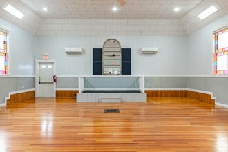 57 Saco Ave, Old Orchard Beach, ME à louer Photo intérieure- Image 2 de 7