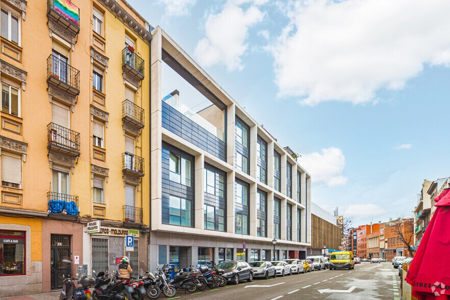Calle Sebastián Elcano, 32, Madrid, Madrid à louer - Photo du bâtiment - Image 3 de 3