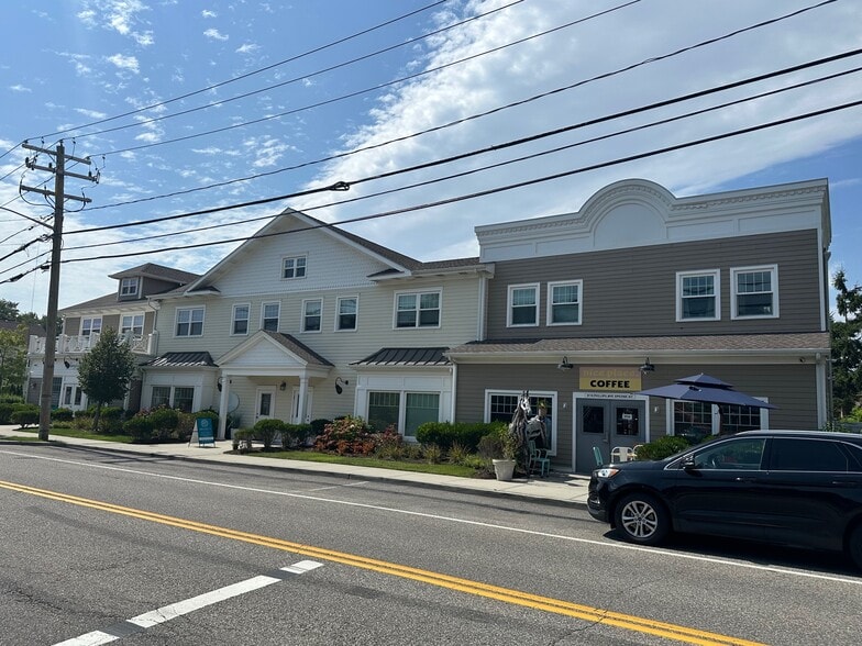 41 N Phillips Ave, Speonk, NY for lease - Building Photo - Image 2 of 13