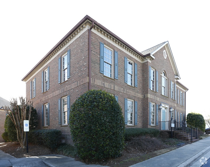 2525 Raeford Rd, Fayetteville, NC for lease - Building Photo - Image 3 of 48