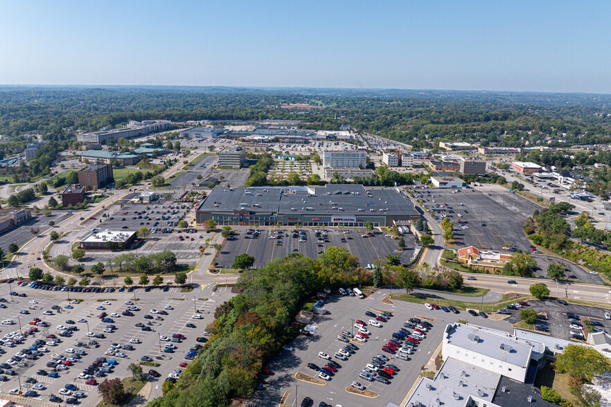 2600-6000 Oxford Dr, Bethel Park, PA à louer - Photo du bâtiment - Image 2 de 2