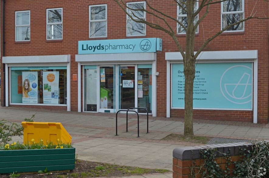 9-15 Church Rd, Codsall for lease - Building Photo - Image 3 of 4