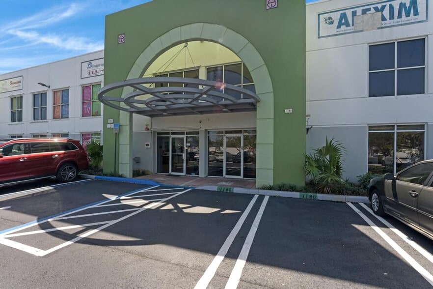 7701-7884 NW 46th St, Doral, FL for lease - Building Photo - Image 2 of 37