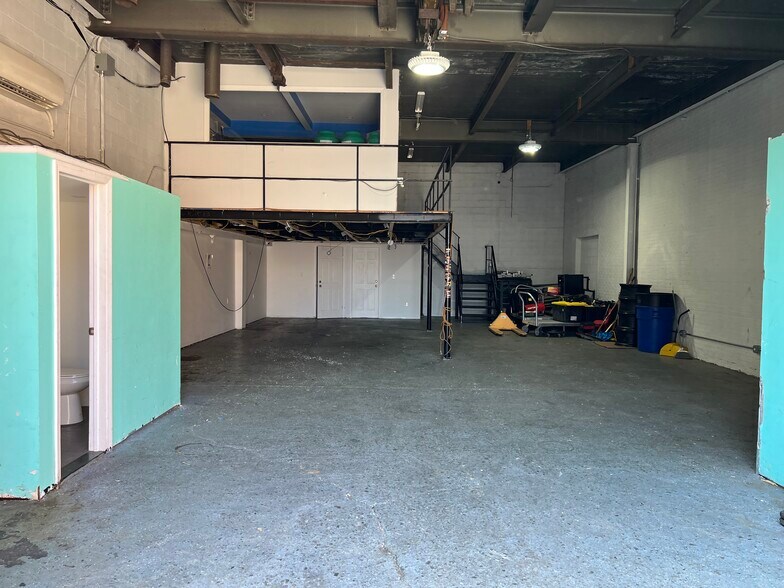 94-12 150th St, Jamaica, NY à louer - Photo du bâtiment - Image 3 de 9