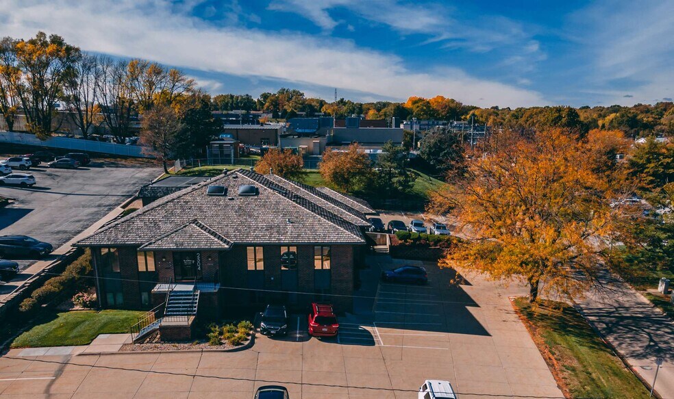 2504 S 119th St, Omaha, NE à louer - Photo du bâtiment - Image 2 de 6