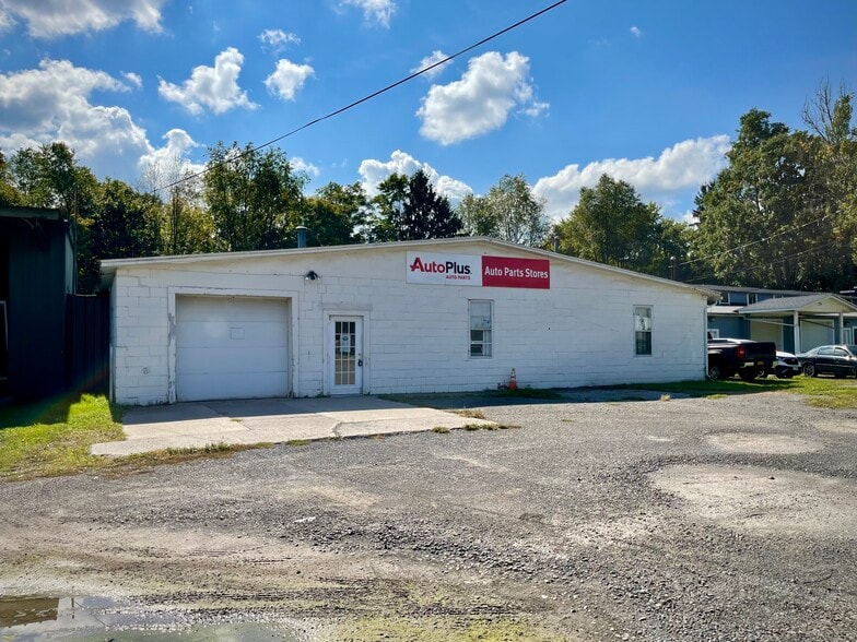 21 Squires St, Cortland, NY for lease - Building Photo - Image 2 of 50