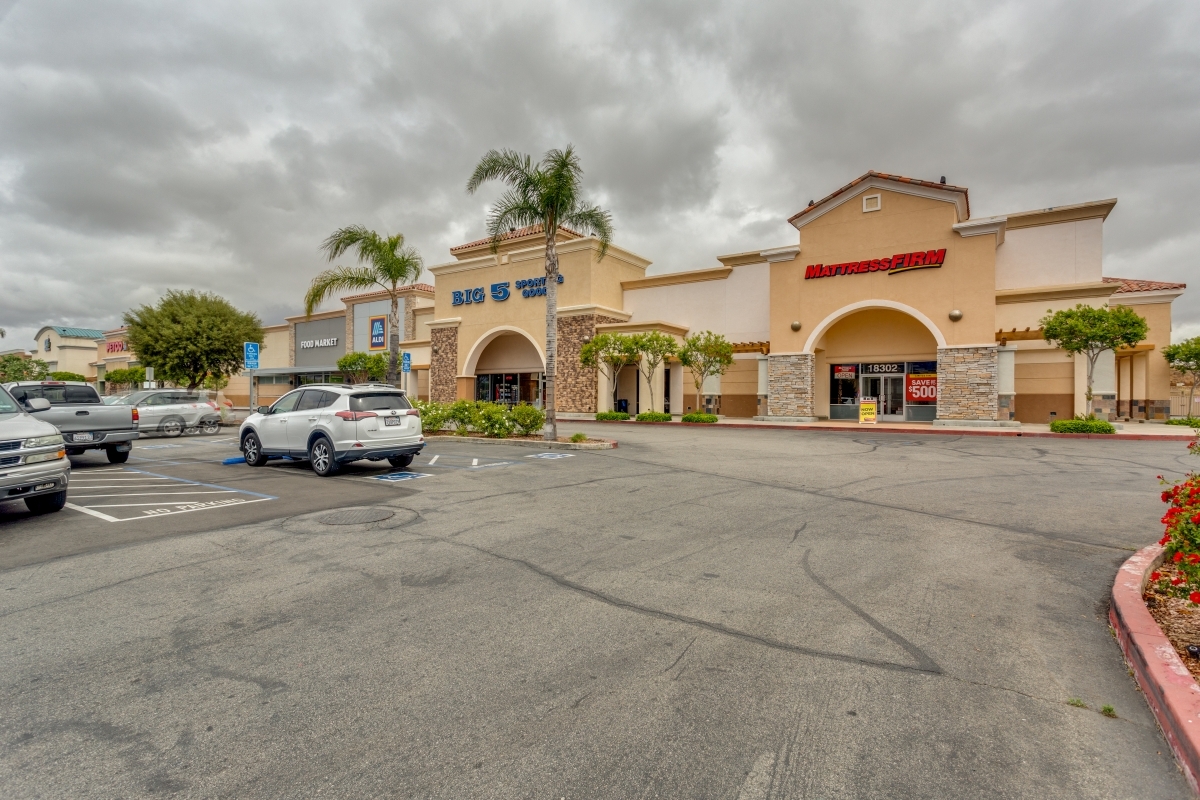 Central Ave, Lake Elsinore, CA for lease Building Photo- Image 1 of 14