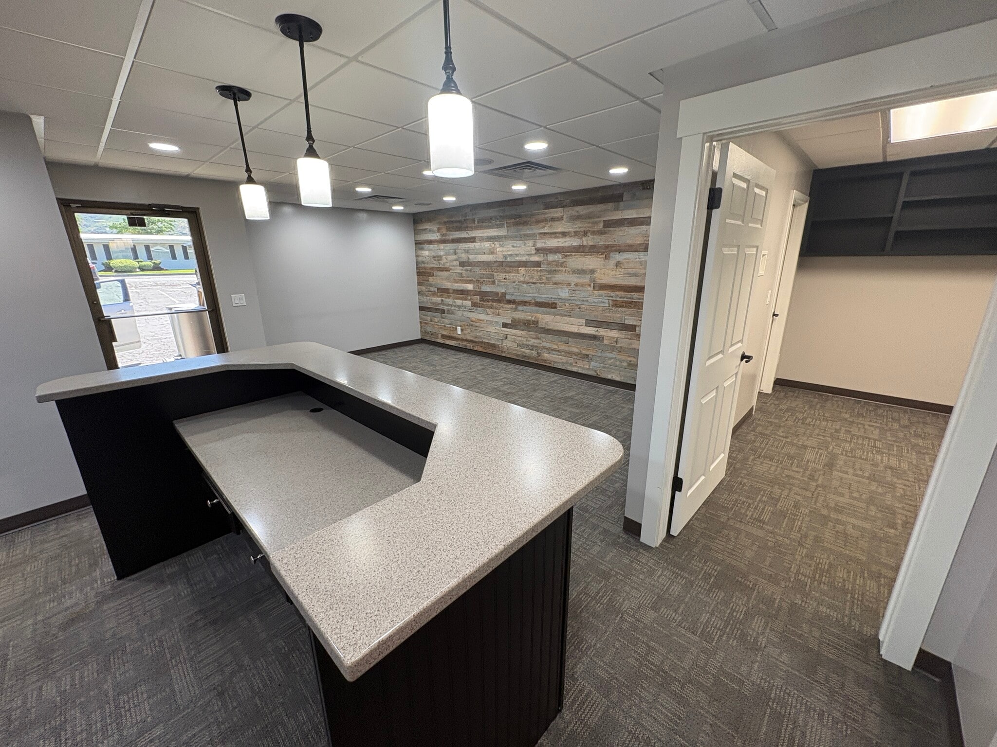 937-949 Pioneer, Draper, UT for lease Interior Photo- Image 1 of 14