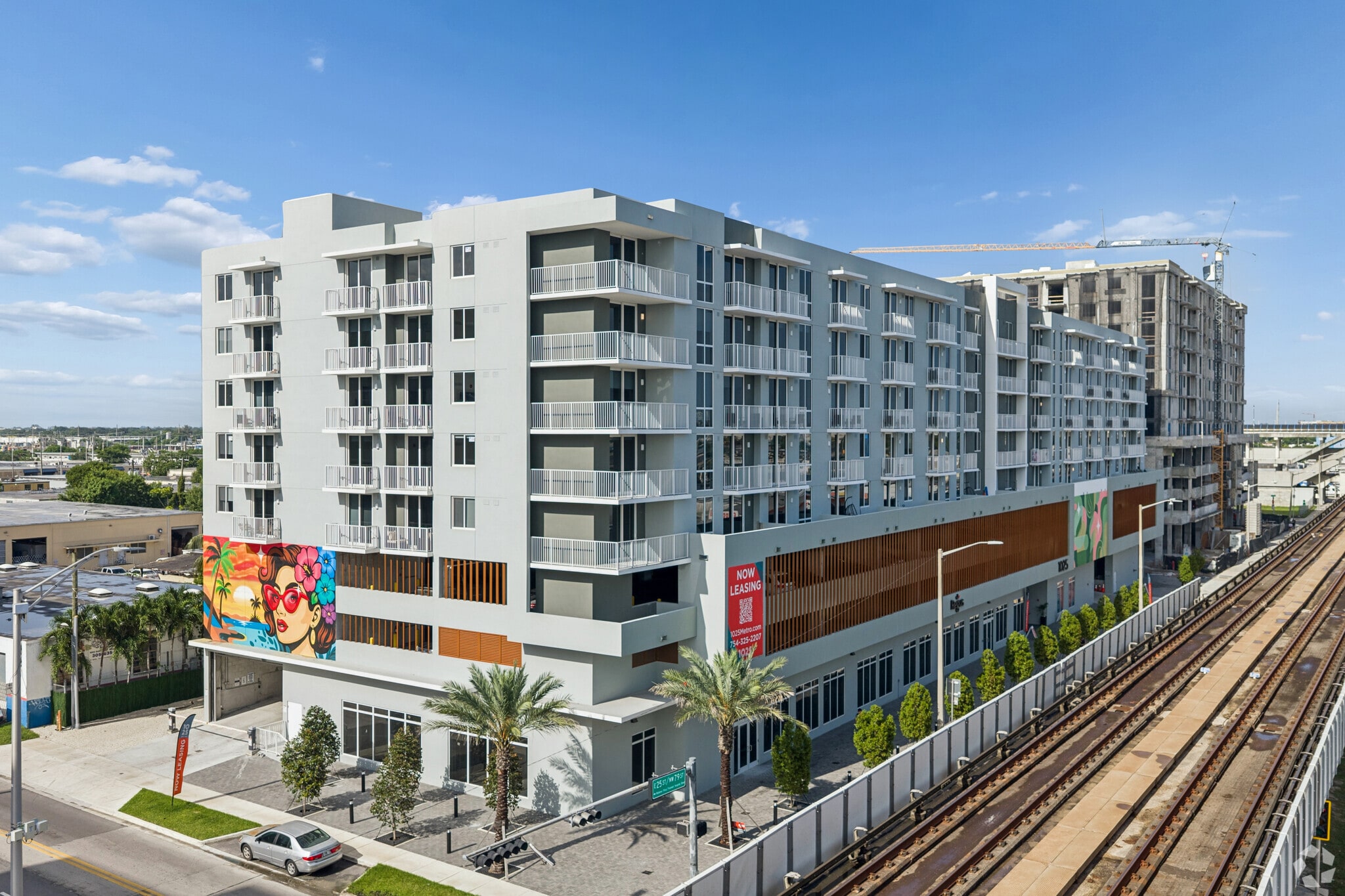 1025 E 25th St, Hialeah, FL for lease Primary Photo- Image 1 of 40
