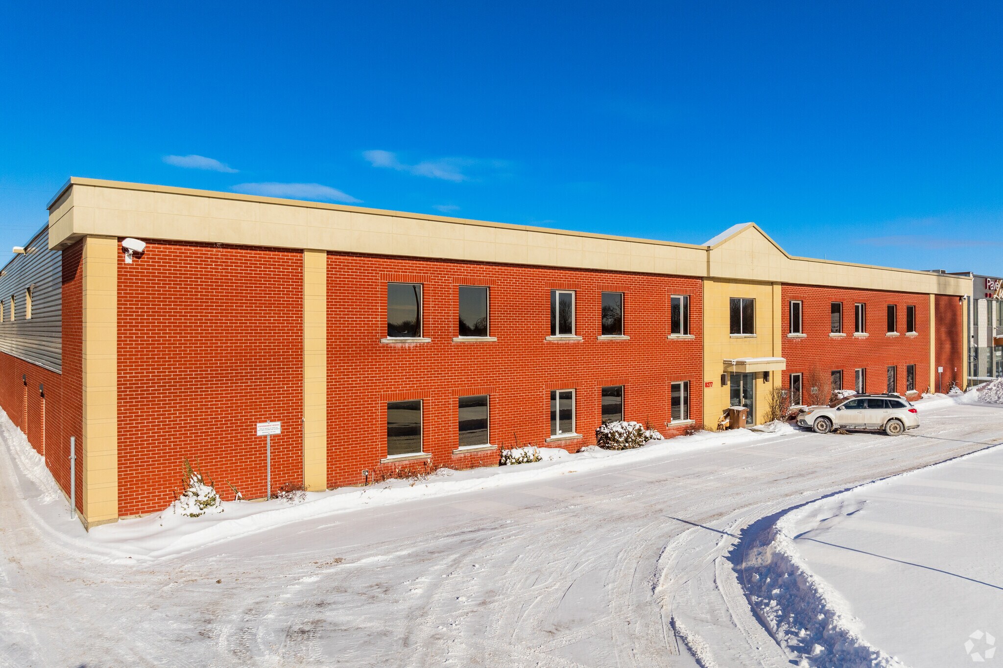 8277 Boul Henri-Bourassa E, Montréal, QC for sale Primary Photo- Image 1 of 1