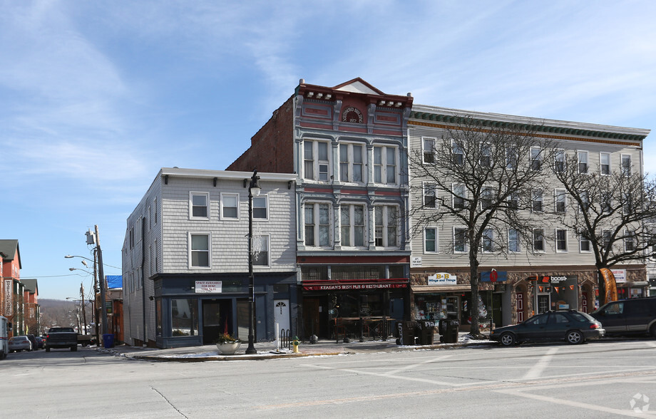 542-544 Main St, Middletown, CT à vendre - Photo principale - Image 1 de 1