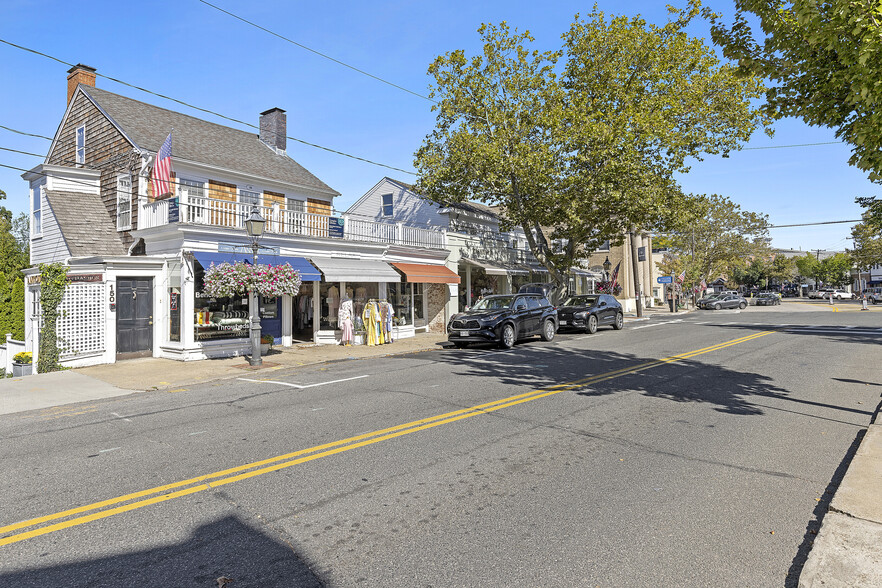 150 Main St, Sag Harbor, NY à vendre - Photo principale - Image 1 de 1