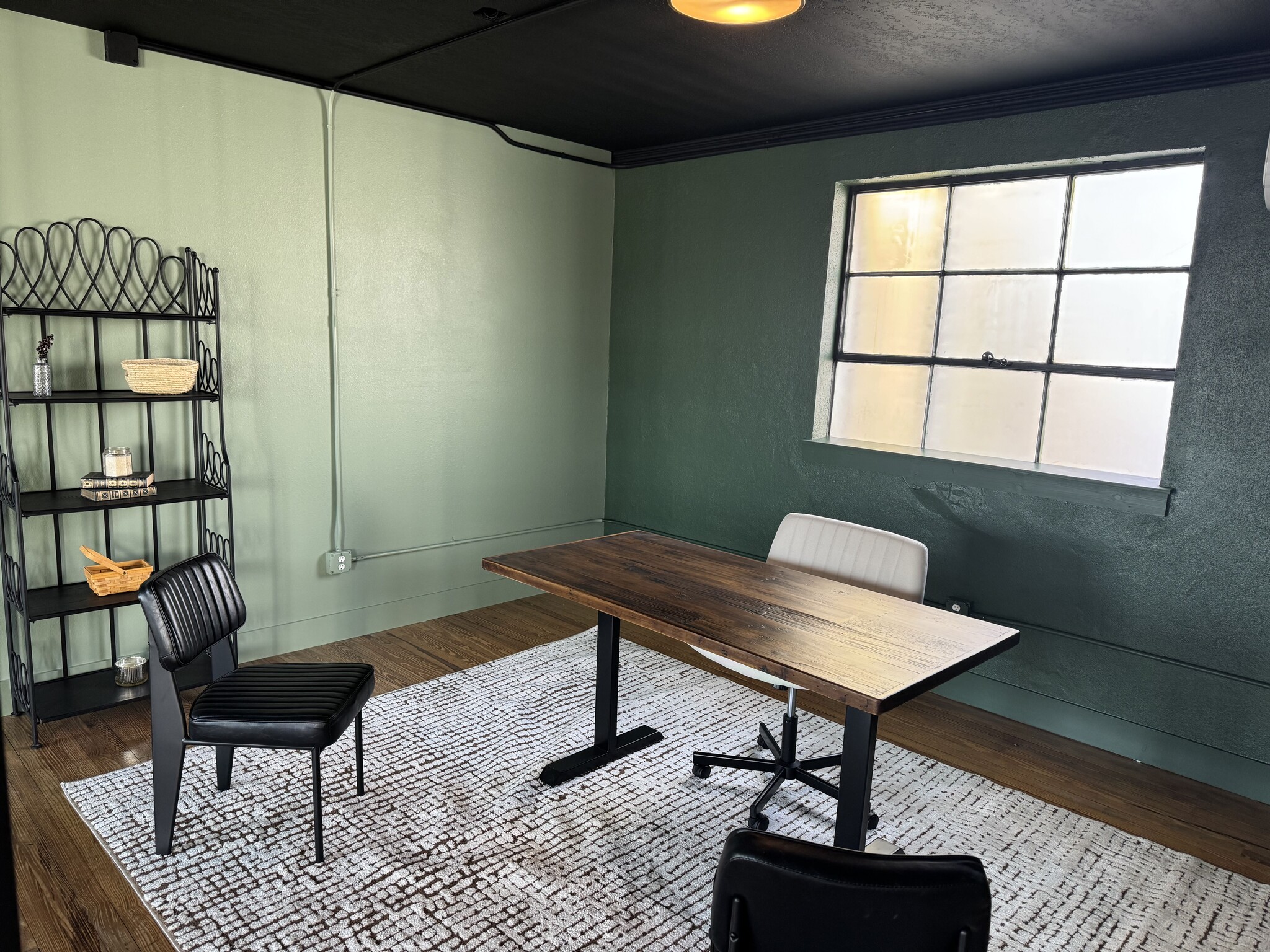 103 S 2nd St, Leesburg, FL for lease Interior Photo- Image 1 of 2
