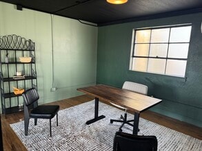 103 S 2nd St, Leesburg, FL for lease Interior Photo- Image 1 of 2