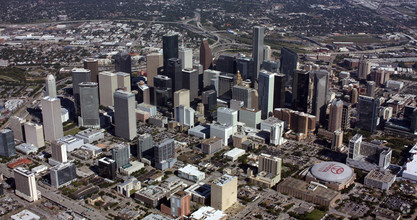 600 Travis St, Houston, TX - aerial  map view