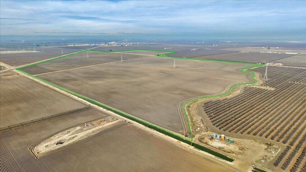 9460 S Yuba Ave, San Joaquin, CA à vendre - Aérien - Image 2 de 15