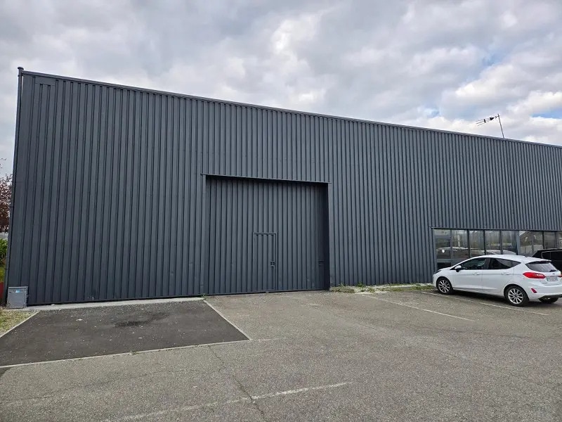 Flex in Toulouse for lease Building Photo- Image 1 of 3