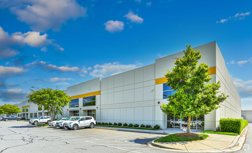 3845 Shopton Rd, Charlotte, NC à louer - Photo principale - Image 1 de 13