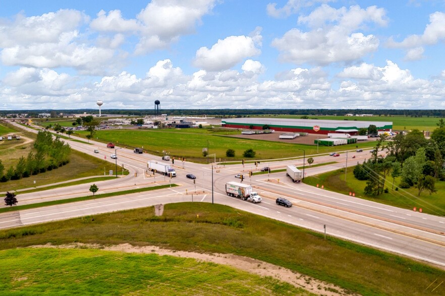 5 County Road R, Plover, WI for sale - Primary Photo - Image 1 of 1