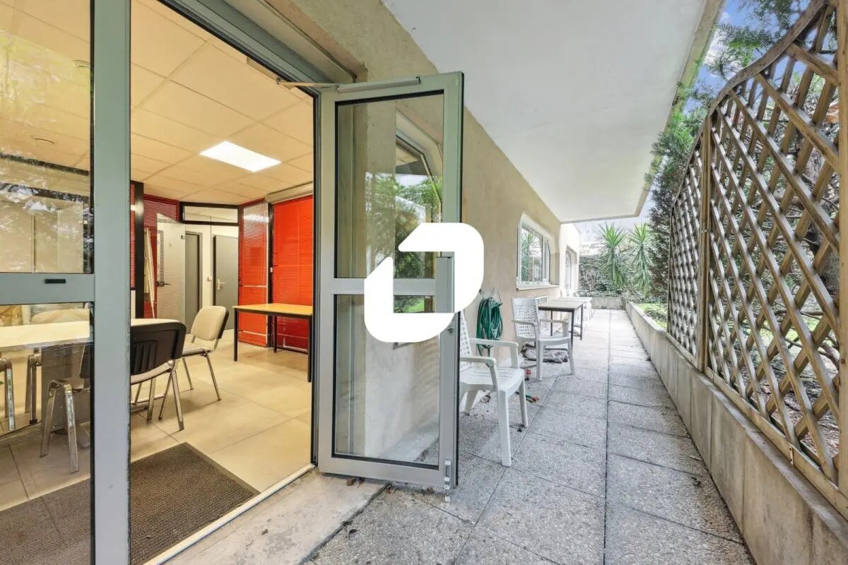Bureau dans Boulogne-Billancourt à vendre Photo du bâtiment- Image 1 de 8