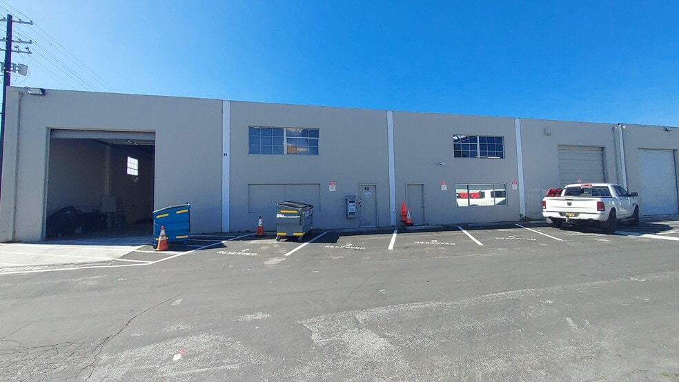 19-21 Karen Rd, Belmont, CA for lease - Building Photo - Image 2 of 3